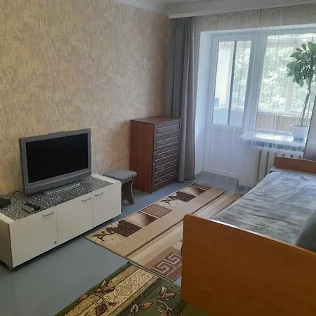Квартира Біля Парку На Княгині Ольги 13 Rivne Exterior photo