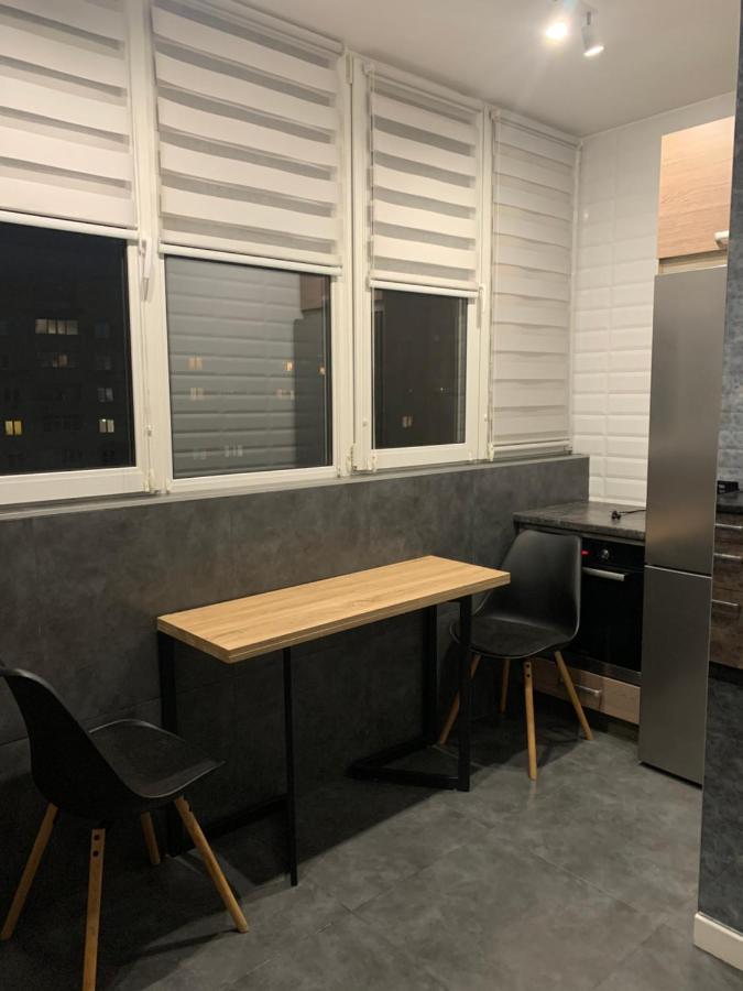 в новобудові в районі автовокзал , поруч трц арена * ריבנה