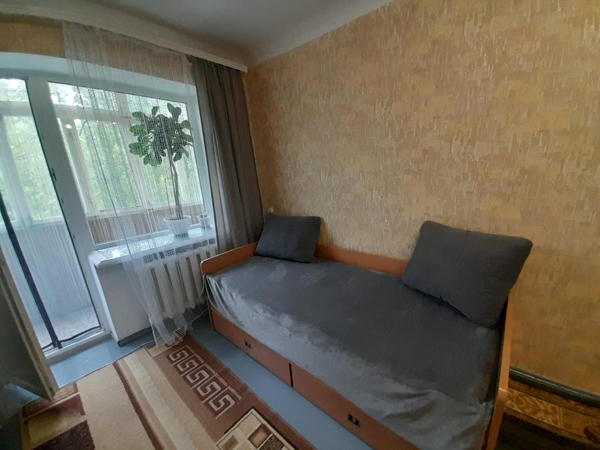 біля парку на княгині ольги 13