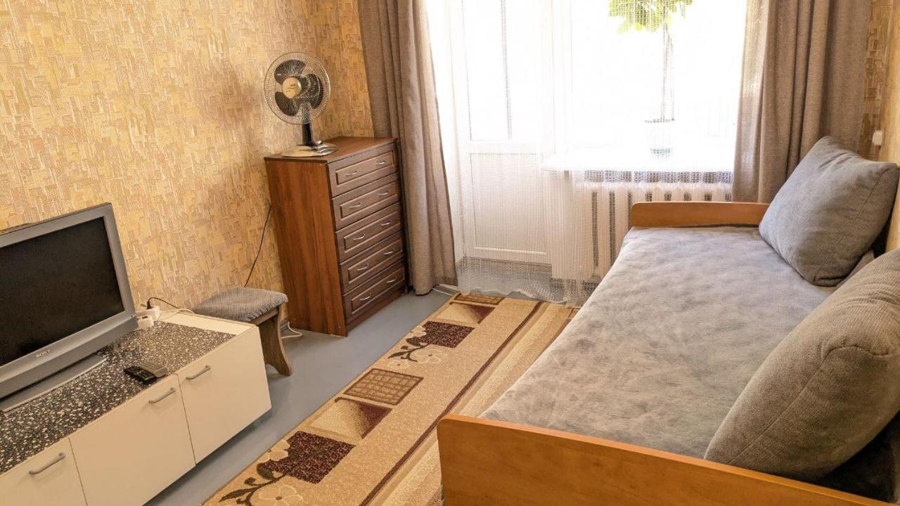 біля парку на княгині ольги 13 Apartment