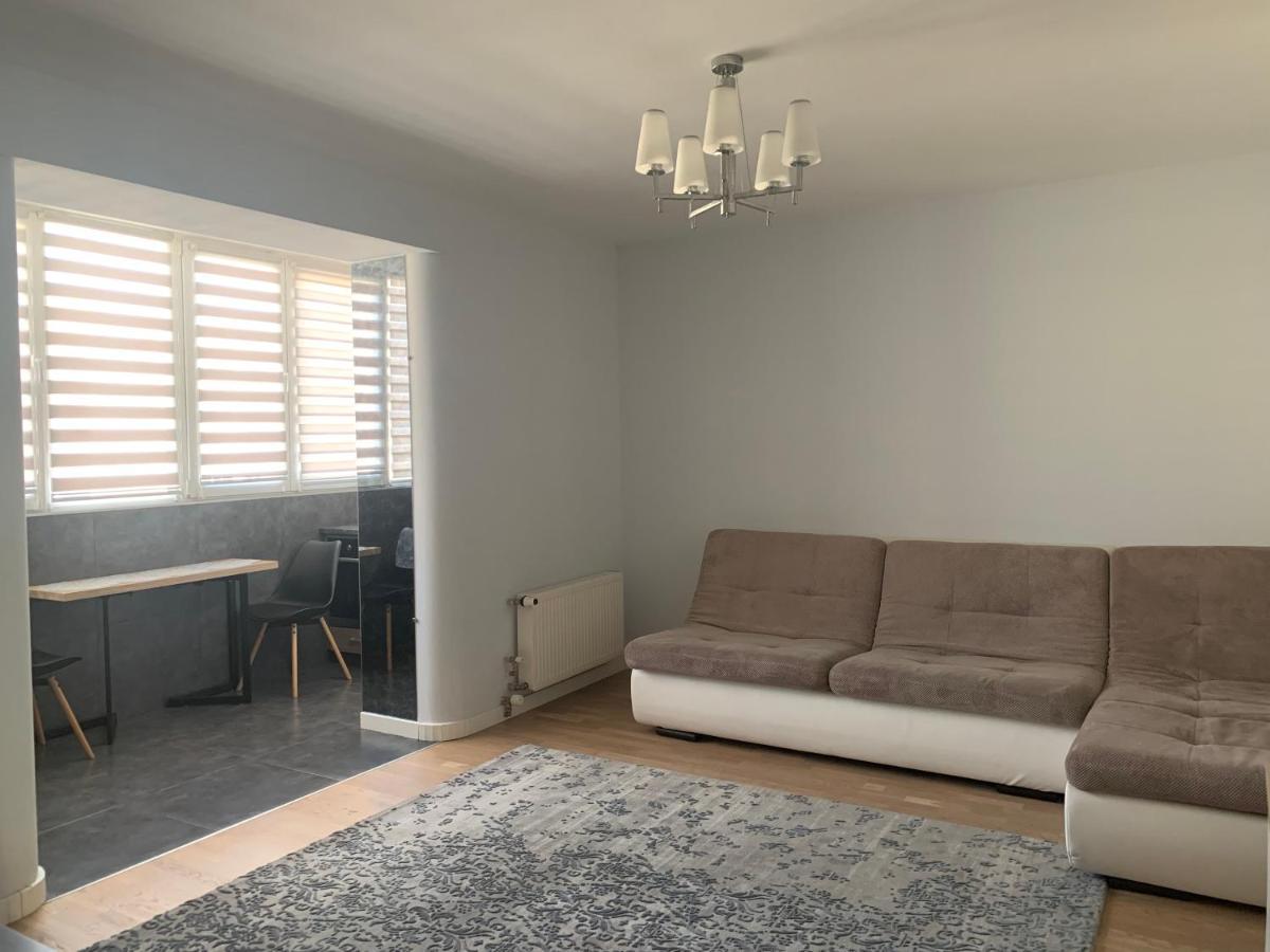 в новобудові в районі автовокзал , поруч трц арена Apartment *